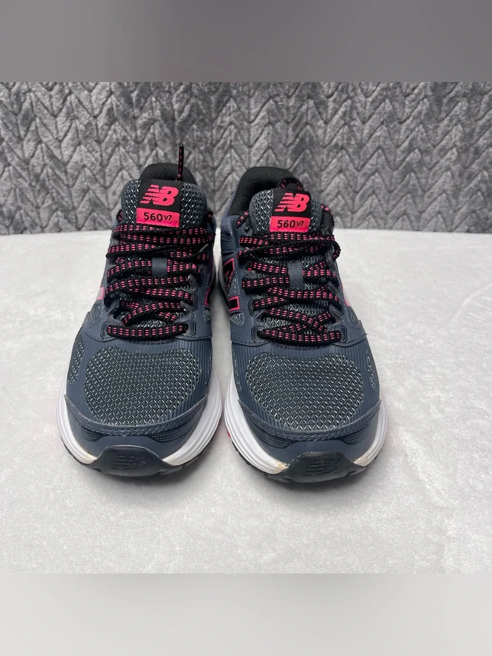 New Balance 560v7 Women's Running Shoes Size 5 Dark Grey Pink W560LG7 Tech Mesh